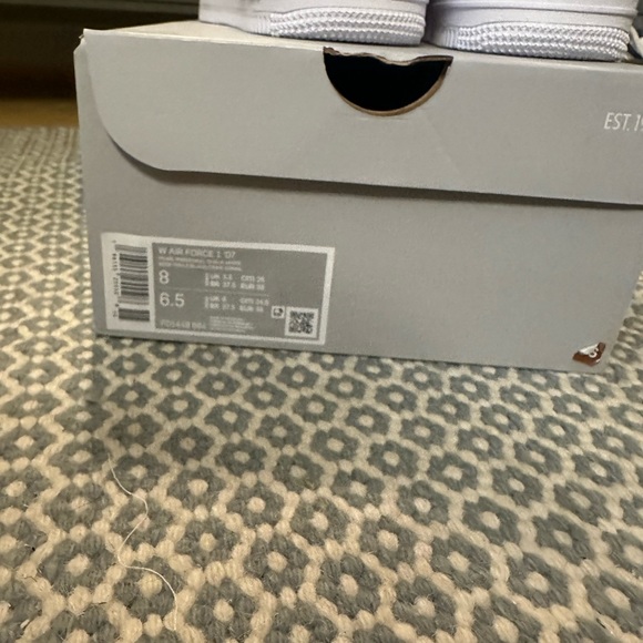 Nike AirForce 1s NWT - Picture 3 of 3